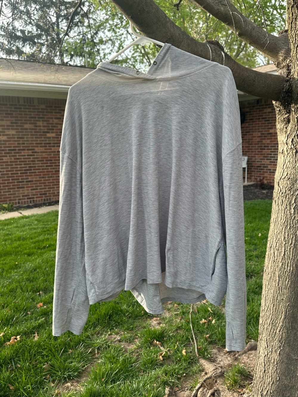 Old Navy Light Gray Women's Long-Sleeve Hoodie Pullover